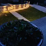 بيت للعطل Oaza Mira