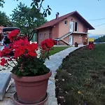 Oaza Mira بيت للعطل