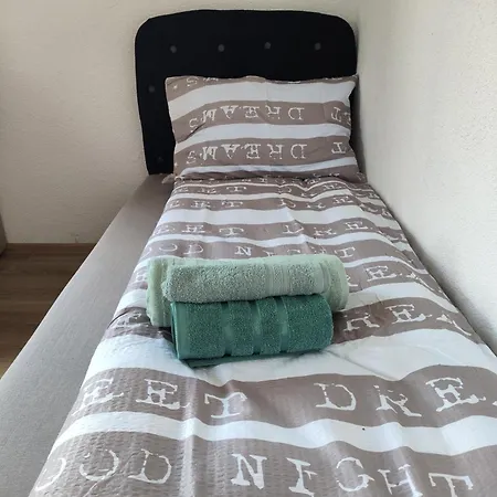 Oaza Mira بيت للعطل