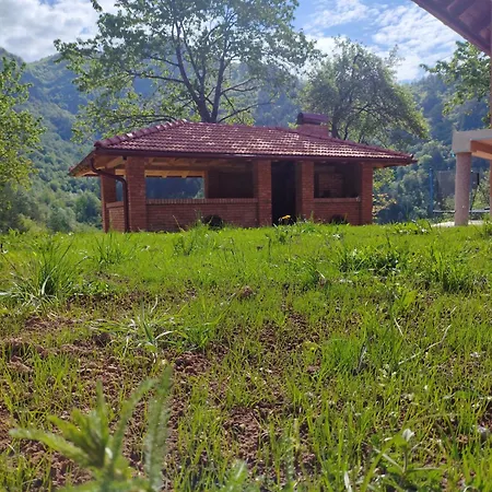 Oaza Mira Holiday home Sipovo