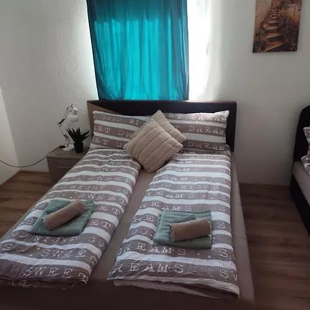 بيت للعطل Oaza Mira *